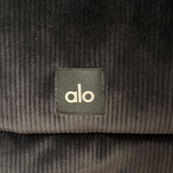 ALO Ribbed Velour Gold Rush Puffer Jacket - Black - Medium - Picture 9 of 13